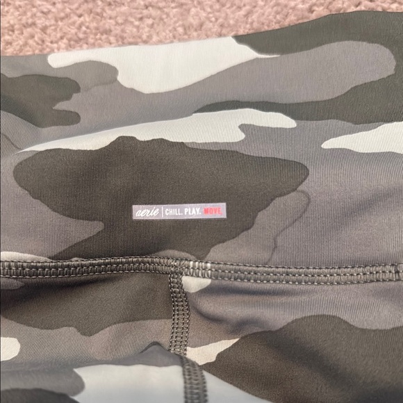 Aerie Green Camouflage Leggings High-Waisted Stretch - Picture 6 of 6